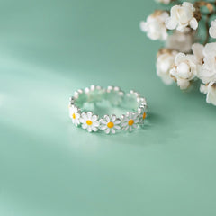 Vintage Daisy Ring